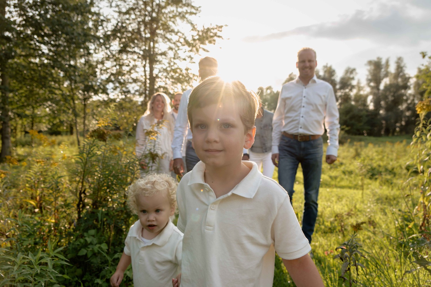 Familiefoto in de natuur